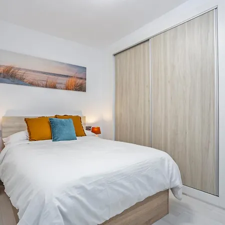 Apartman Playa Locos With Garage