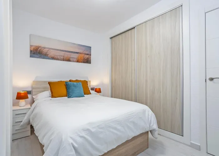 Apartman Playa Locos With Garage